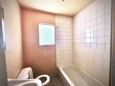 6802 Sayers Street A Few Houston TX 77016
