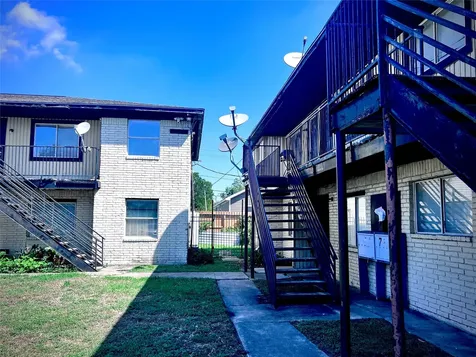 6802 Sayers Street A Few Houston TX 77016