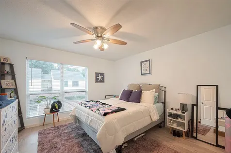 14515 Wunderlich Drive 610 Houston TX 77069