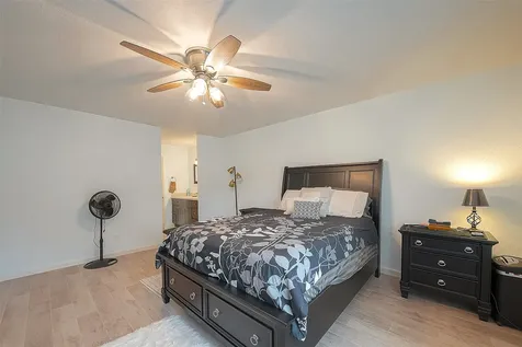 14515 Wunderlich Drive 610 Houston TX 77069