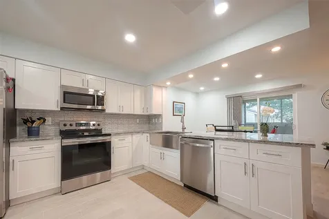 14515 Wunderlich Drive 610 Houston TX 77069