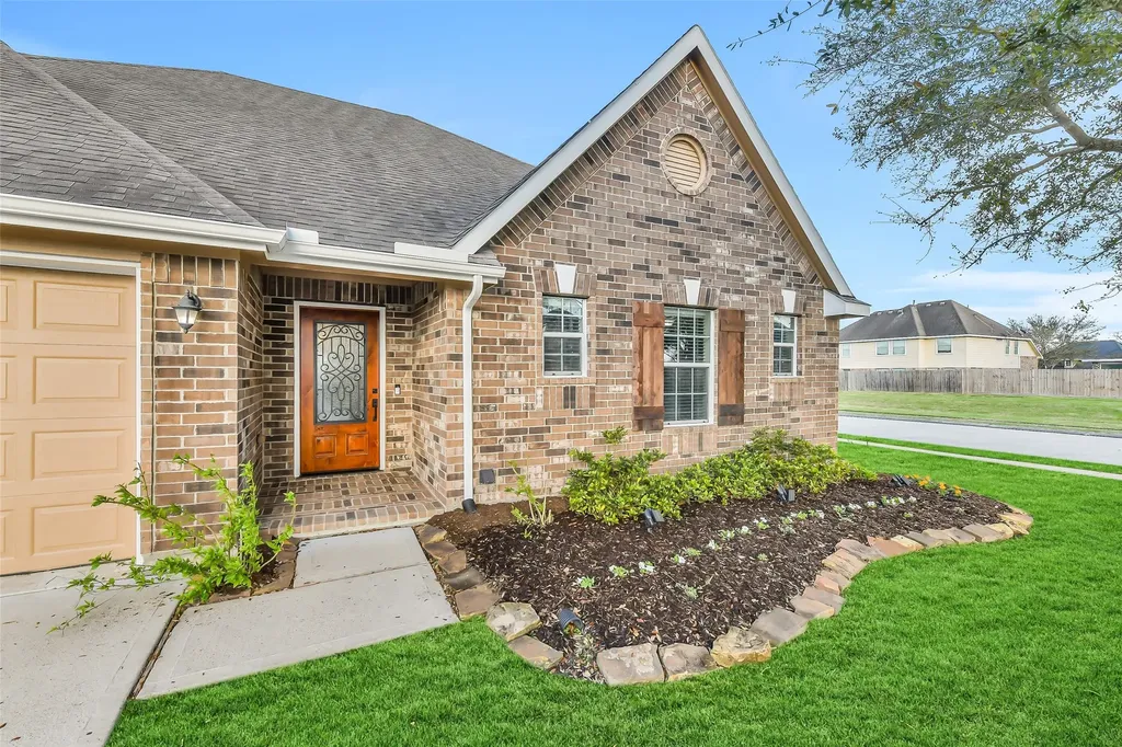 1813 Oakbranch Drive Pearland TX 77581