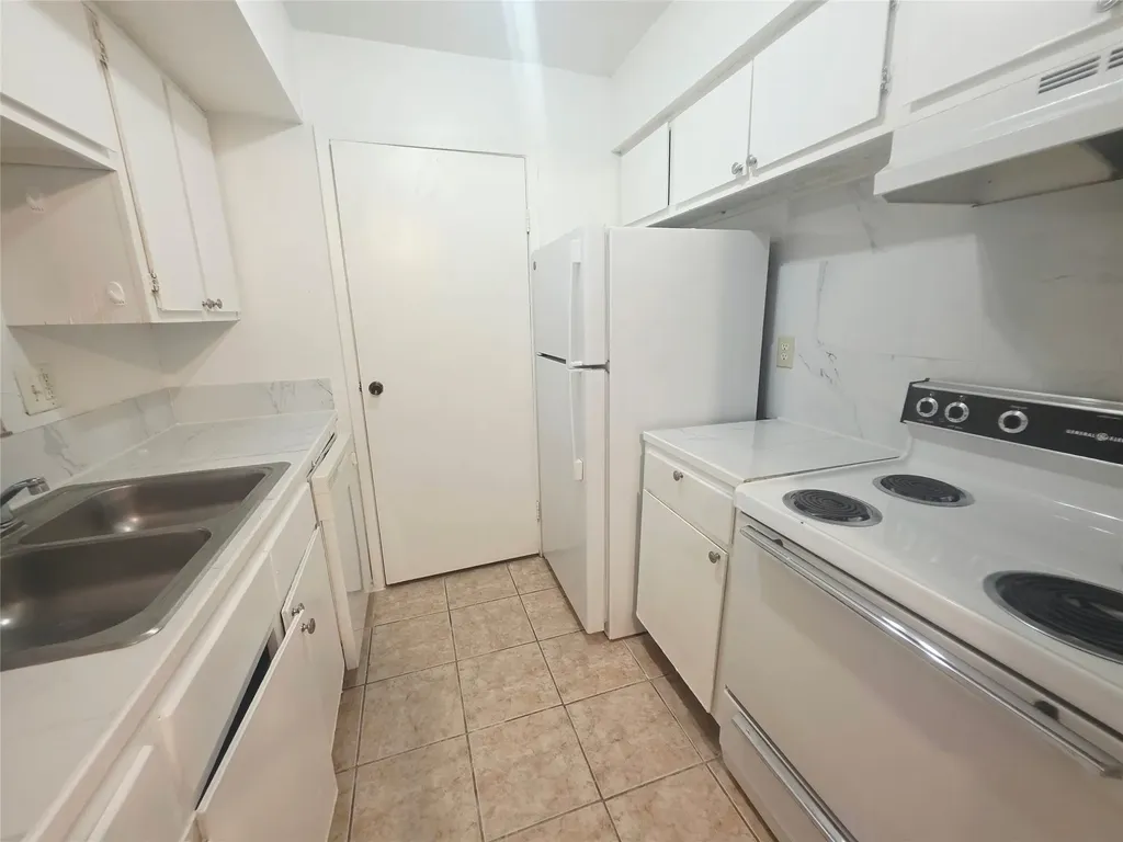 12511 Ashford Meadow Drive C Houston TX 77082