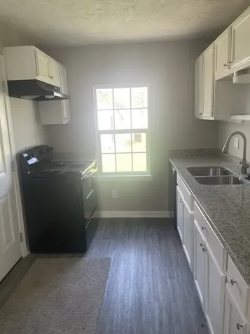 1005 Southampton Street Angleton TX 77515