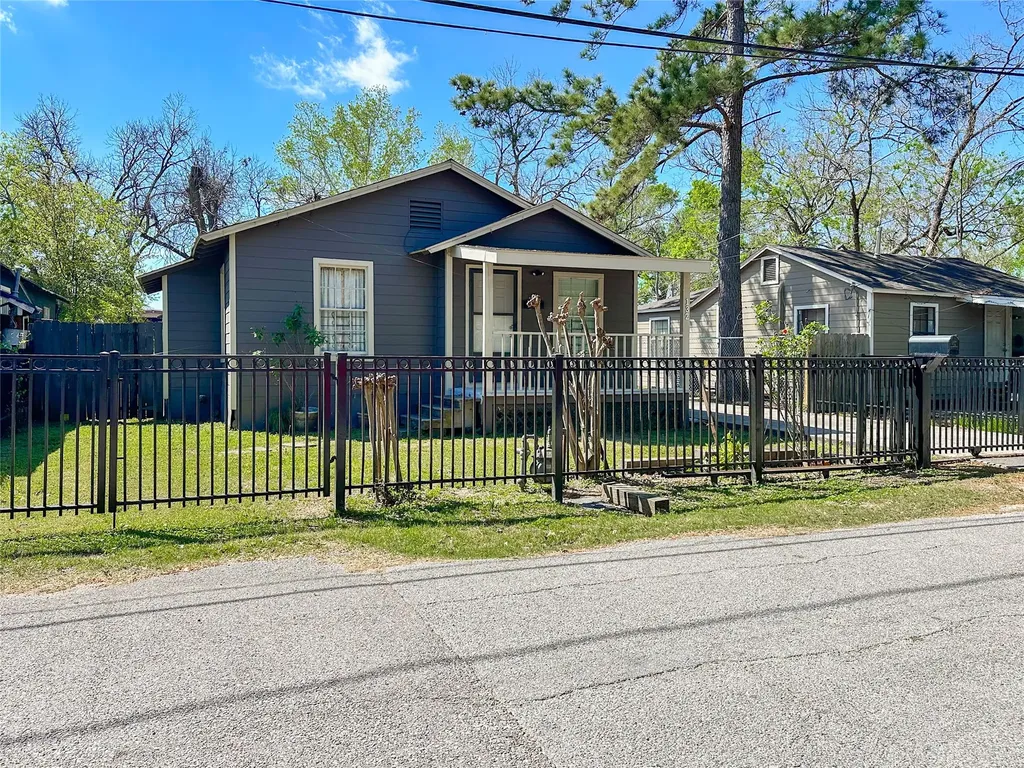 132 Grothe Lane Houston TX 77022