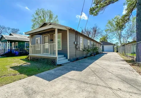 132 Grothe Lane Houston TX 77022