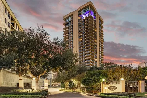 3350 Mccue Road 2302 Houston TX 77056