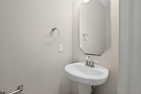 74 N Whistling Swan Place Spring TX 77389