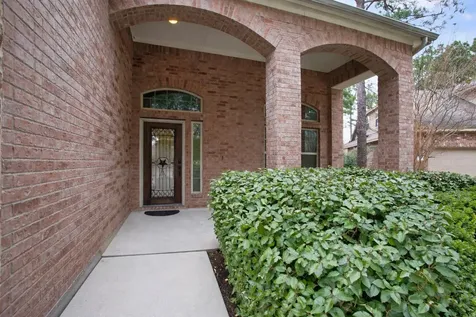74 N Whistling Swan Place Spring TX 77389