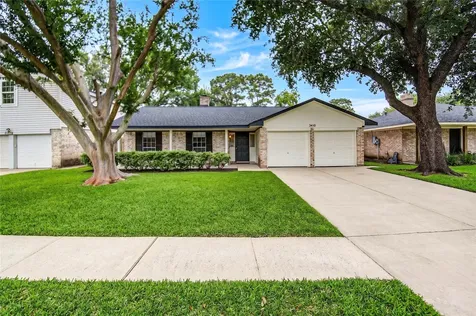 2419 Fairgreen Drive Missouri City TX 77489