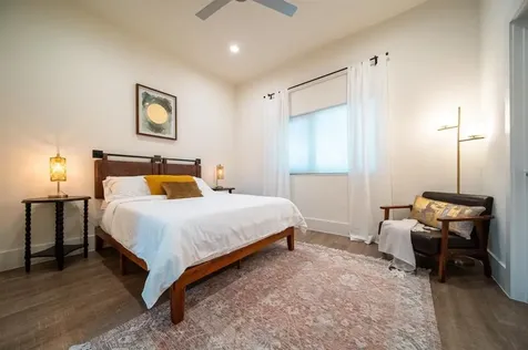 2212 Francis Street Houston TX 77004