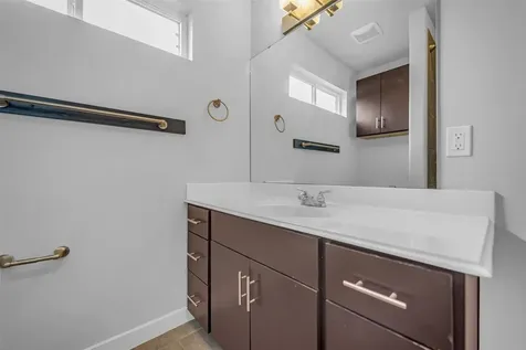 4203 Darter Street Houston TX 77009