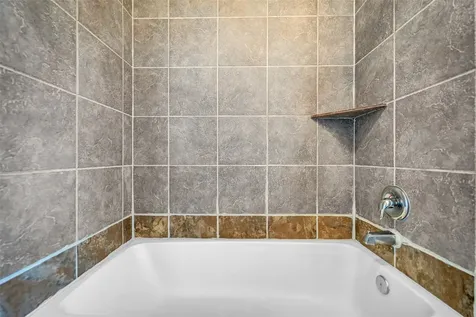 4203 Darter Street Houston TX 77009