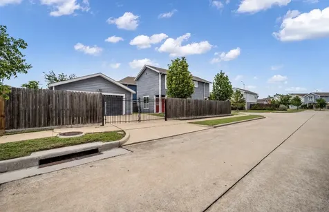 4203 Darter Street Houston TX 77009