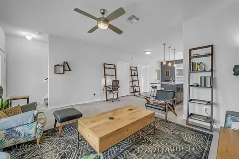 4203 Darter Street Houston TX 77009