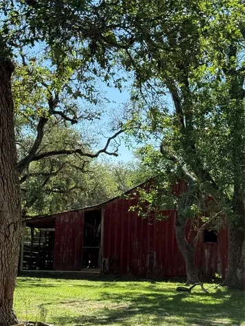 1222 Cr 2152 Rock Island TX 77470