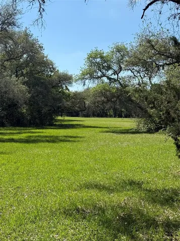1222 Cr 2152 Rock Island TX 77470