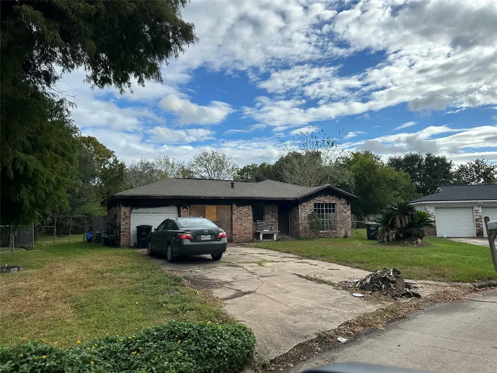 610 Linda Lane Alvin TX 77511