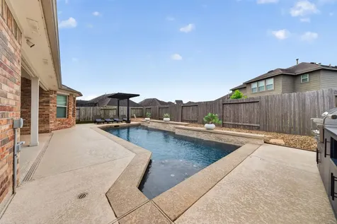 9905 White Oak Lane Brookshire TX 77423