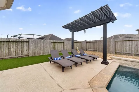 9905 White Oak Lane Brookshire TX 77423