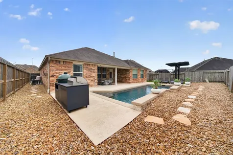 9905 White Oak Lane Brookshire TX 77423