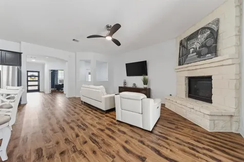 9905 White Oak Lane Brookshire TX 77423