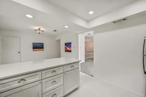 628 E Castle Harbour Drive Friendswood TX 77546