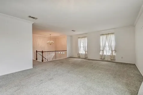 628 E Castle Harbour Drive Friendswood TX 77546