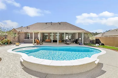 175 Road 66121 Dayton TX 77535