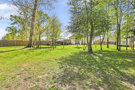 175 Road 66121 Dayton TX 77535