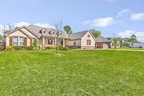 175 Road 66121 Dayton TX 77535