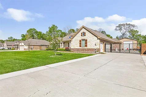 175 Road 66121 Dayton TX 77535