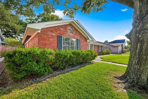 5507 Valkeith Drive Houston TX 77096