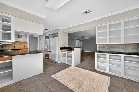 5507 Valkeith Drive Houston TX 77096