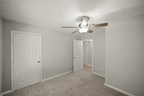 5822 Glenhurst Drive Houston TX 77033