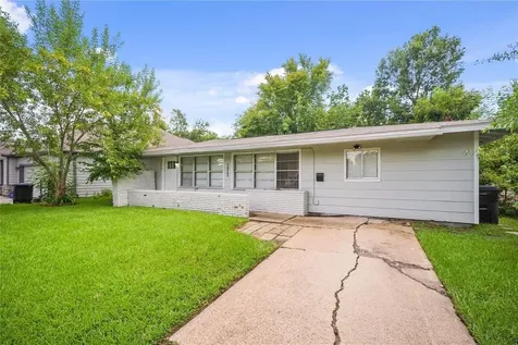 5822 Glenhurst Drive Houston TX 77033