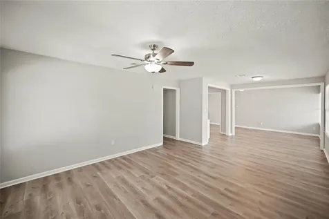 5822 Glenhurst Drive Houston TX 77033