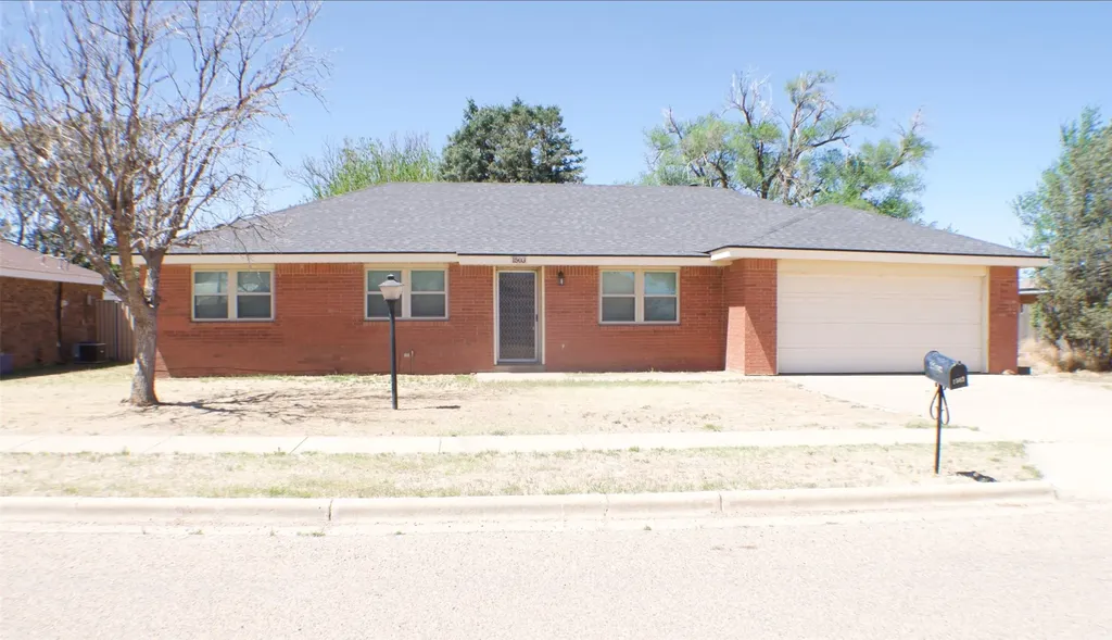 1503 Jackson Avenue Friona TX 79035