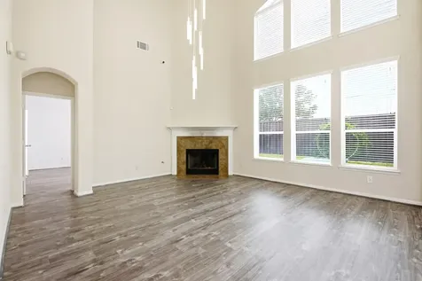 5002 Rollingstone Road Richmond TX 77407