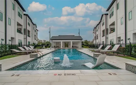 2810 Grand Fountains Drive B Houston TX 77054