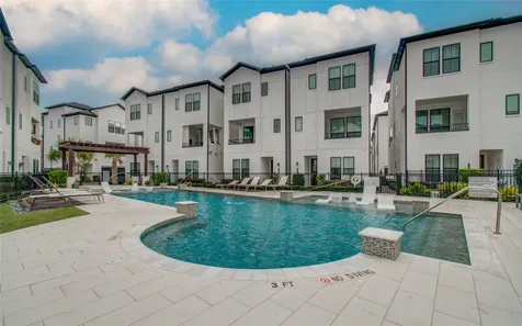 2810 Grand Fountains Drive B Houston TX 77054