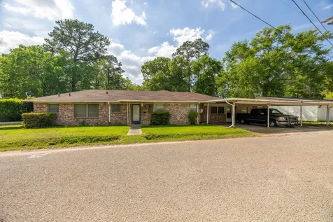 201 N Cleveland Avenue Cleveland TX 77327