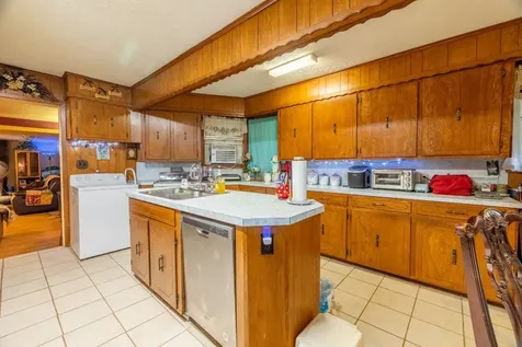 201 N Cleveland Avenue Cleveland TX 77327