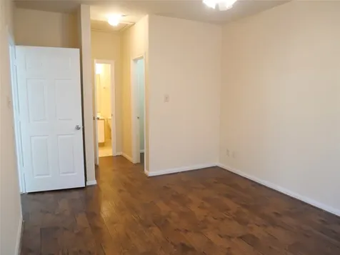 6289 Wilcrest Drive 7302 Houston TX 77072