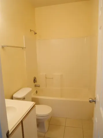 6289 Wilcrest Drive 7302 Houston TX 77072