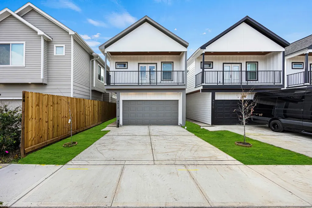 4512 Noble Street Houston TX 77020