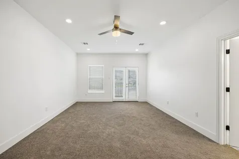 4512 Noble Street Houston TX 77020