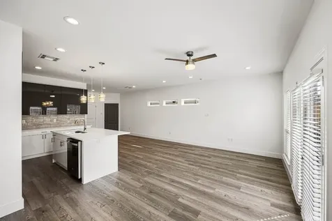 4512 Noble Street Houston TX 77020