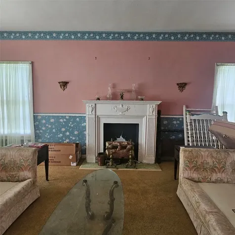 565 W Hartel Street Sour Lake TX 77659