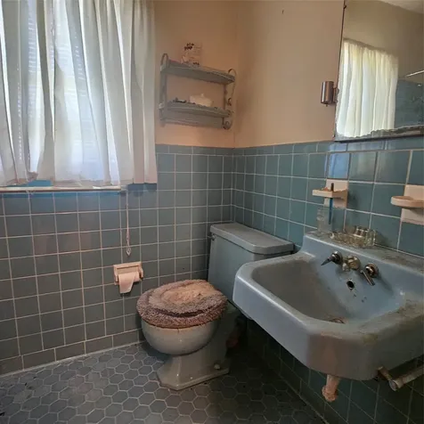 565 W Hartel Street Sour Lake TX 77659